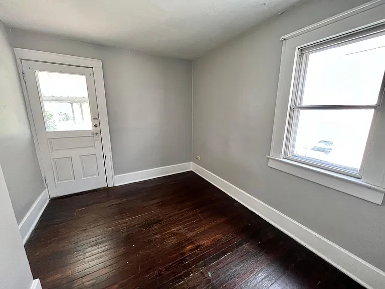 406 Hanford St — Photo 10