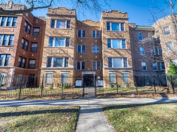 6810 S Paxton Ave #1S, Chicago, IL 60649