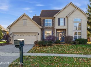 1205 Red Clover Dr, Naperville, IL 60564