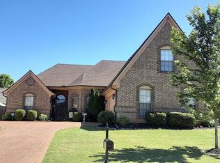 35 Whispering Ridge Cv, Oakland, TN 38060