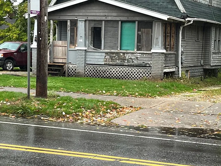 1313 Manchester Rd — Photo 1