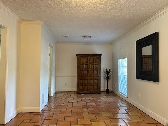 5th image of 9231 Neff St