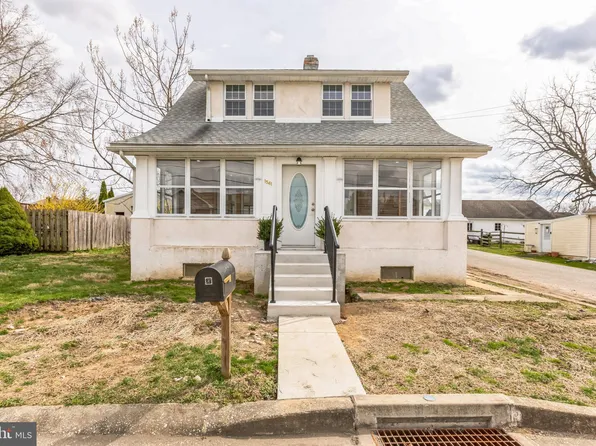 1541 Cherry St, Upper Chichester, PA 19061