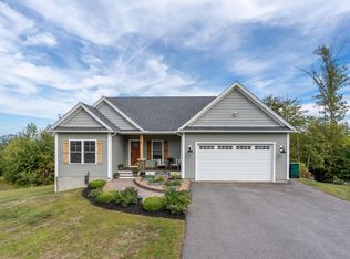 126 Boynton Hill Rd, Milford, NH 03055