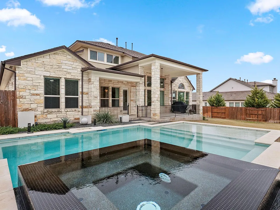 3018 Alton Pl