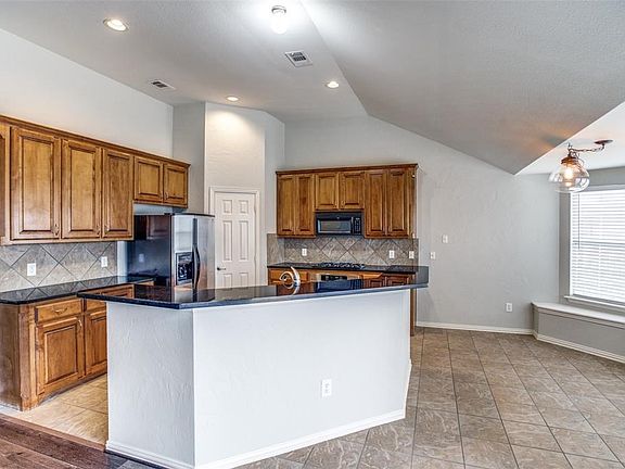 3rd image of 15696 Appaloosa Dr