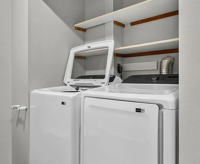 1140 Alki Ave SW #204 — Photo 35