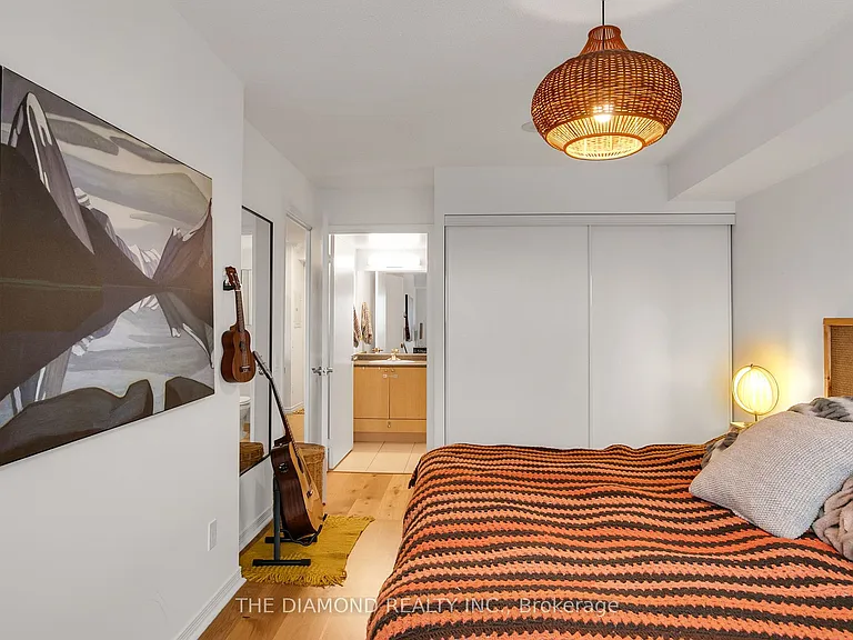 61 Heintzman St #1501 — Photo 26