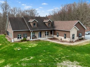 5638 Battersea Rd, South Frontenac, ON K0H 1X0