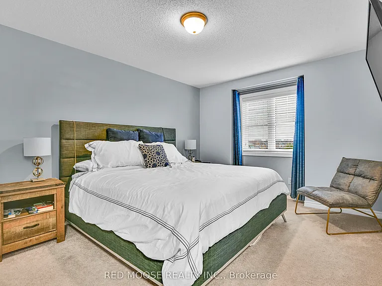 373 Sweetfern Cres — Photo 30
