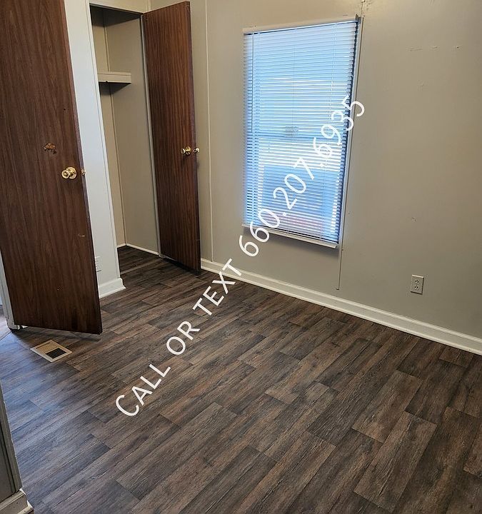 913 N Taylorville Blvd Taylorville, IL, 62568 Apartments for Rent