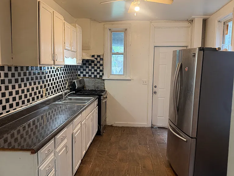 1520 Naudain St — Photo 3