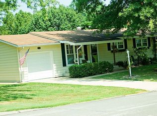 11161 Golf Crest Dr, Saint Louis, MO