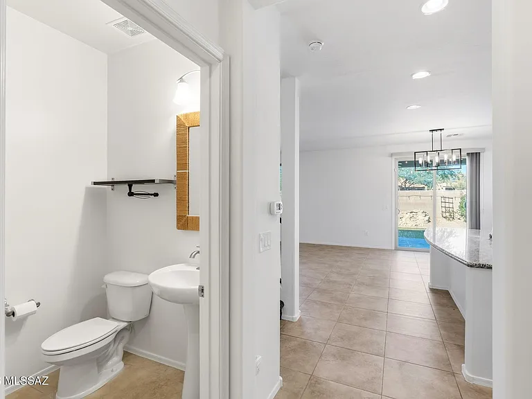 12992 N Westminster Dr — Photo 2