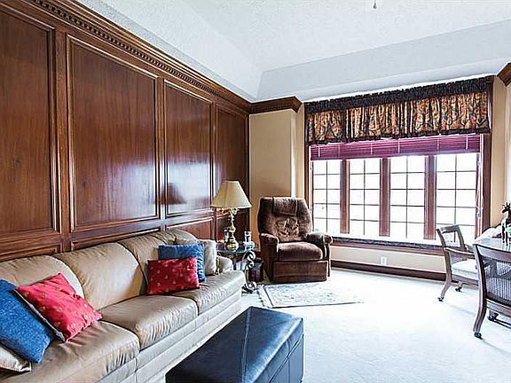 4th image of 6764 Black Oak West Ct