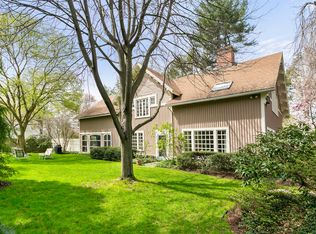 674 Mill Plain Rd, Fairfield, CT 06824