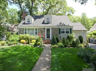 180 Park Ave, Merrick, NY 11566