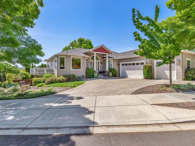 39 Greenmoor Dr, Eagle Pt, OR, 97524