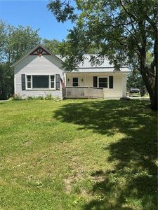 317 Chrissenger St, Burlington Junction, MO, 64428