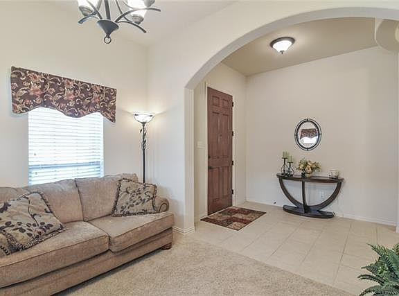 3rd image of 936 Casa Grandes Dr