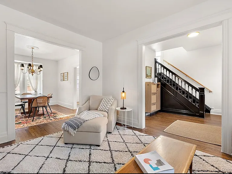 5008 Iroquois St — Photo 2