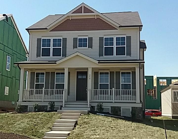 1st image of 950 Forsythia Ln