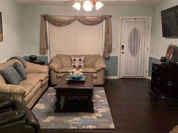 4th image of 432 Greenmont Dr