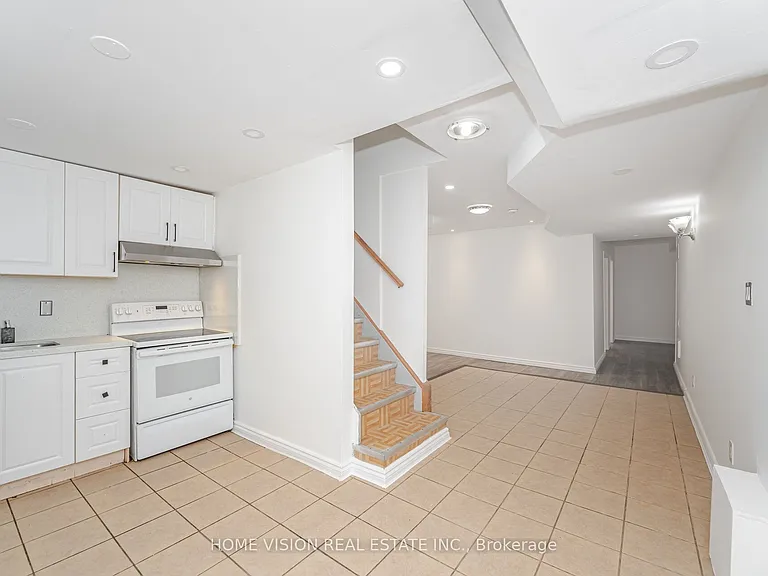 17 Atira Ave #BASEMENT — Photo 9