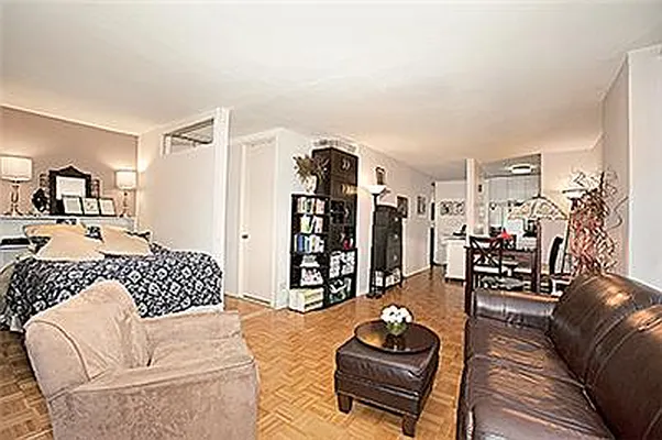 Sold by Fenwick Keats Real Estate | media 6