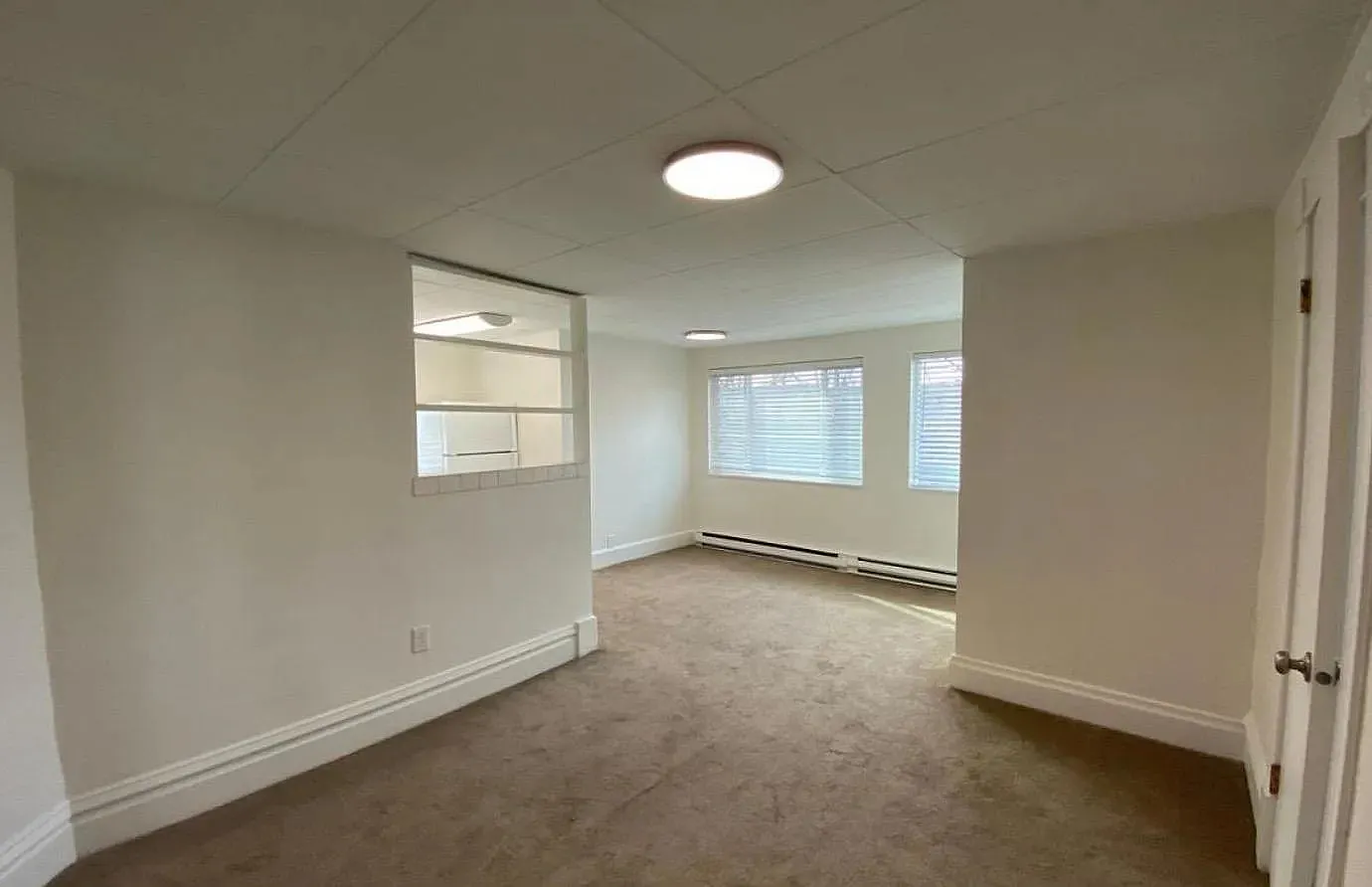 2 bed, 700 sqft, $1,095 — Photo 4