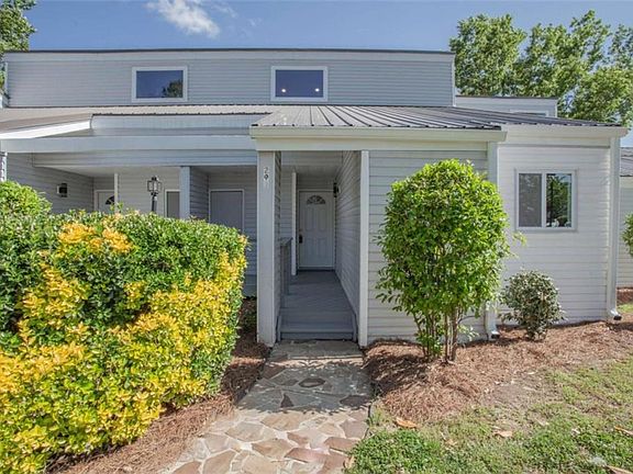 4th image of 295 Clearview Ct