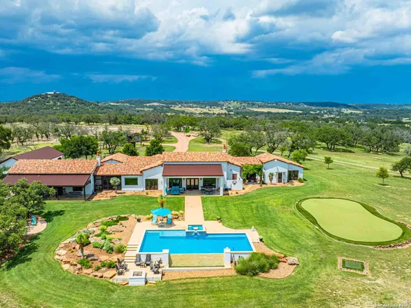 538 Malone Trl, Fredericksburg, TX 78624