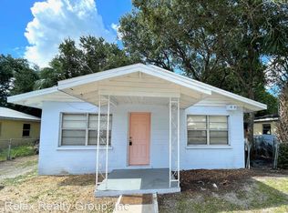 1110 6th St W, Bradenton, FL 34205