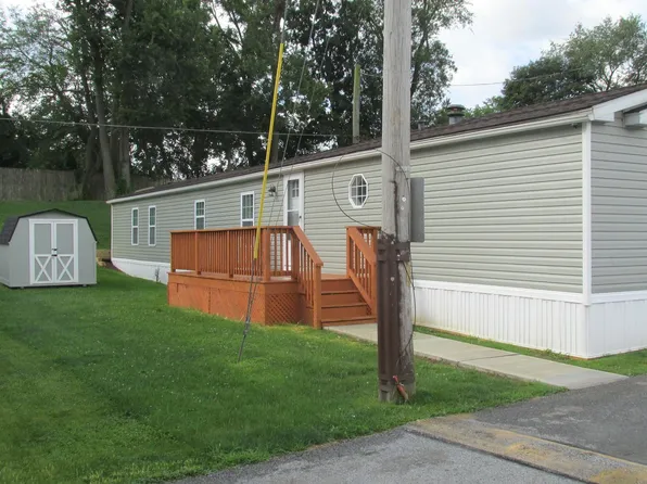 25 Glouster Ct, East Fallowfield, PA 19320
