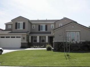 8182 River Bluffs Ln, Corona, CA 92880