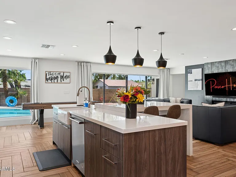 5301 E Tierra Buena Ln — Photo 16
