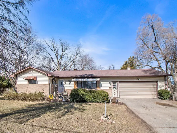 150 E Maple St, Muir, MI 48860