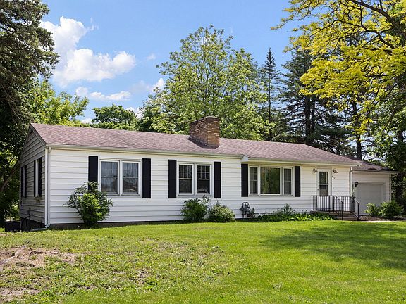 4th image of 617 Ives Ave