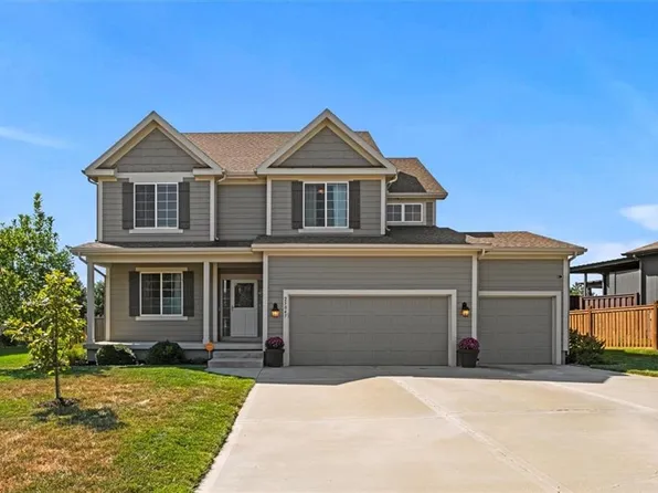 25047 W 150th Ct, Olathe, KS 66061