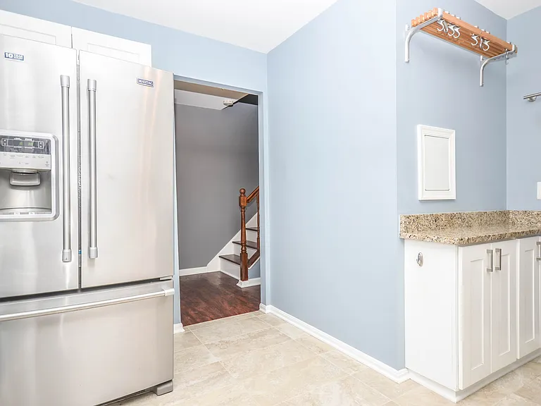 752 College Pkwy #7 — Photo 9