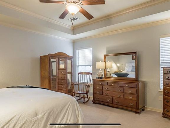 3rd image of 3539 W Earnhardt Dr