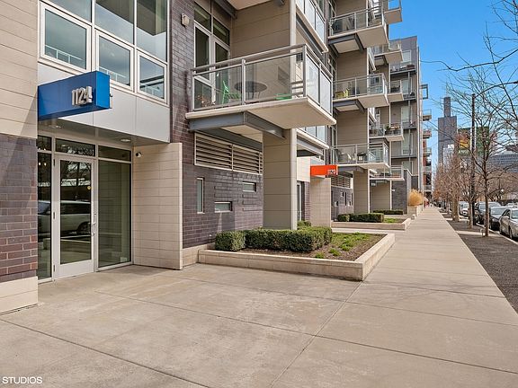 2nd image of 1124 W Adams St #6E