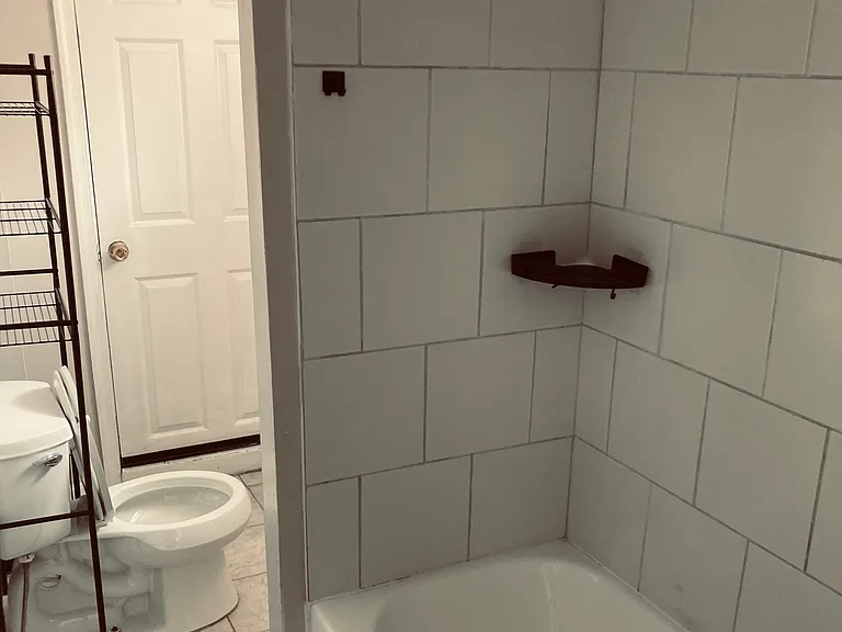 605 S Bradford St — Photo 17