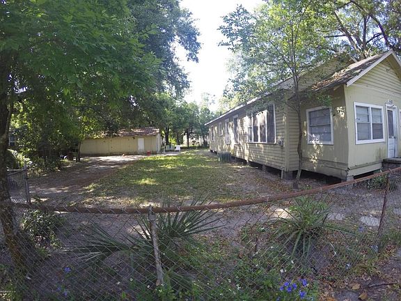 3rd image of 1608 E 15th St