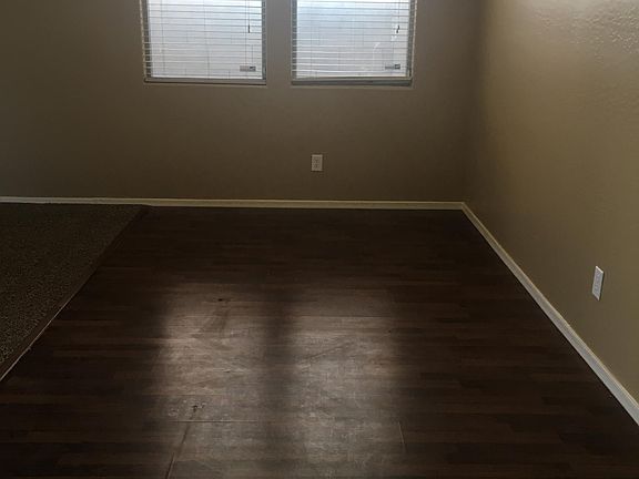 3rd image of 46073 W Belle Ave