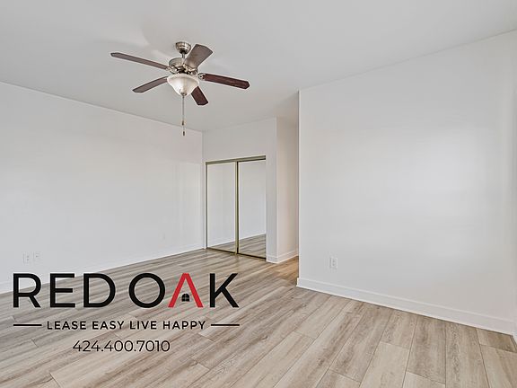 4th image of 706 N Gramercy Pl #206