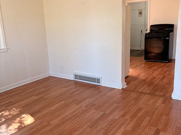 2nd image of 3130 W Kentucky Ave
