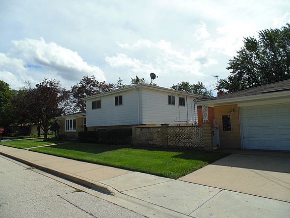 4th image of 1704 Illinois St