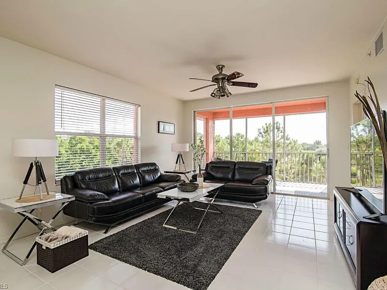 519 Roma Ct #3301 — Photo 3