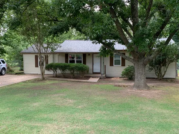 161 Fannie Dr, Brighton, TN 38011